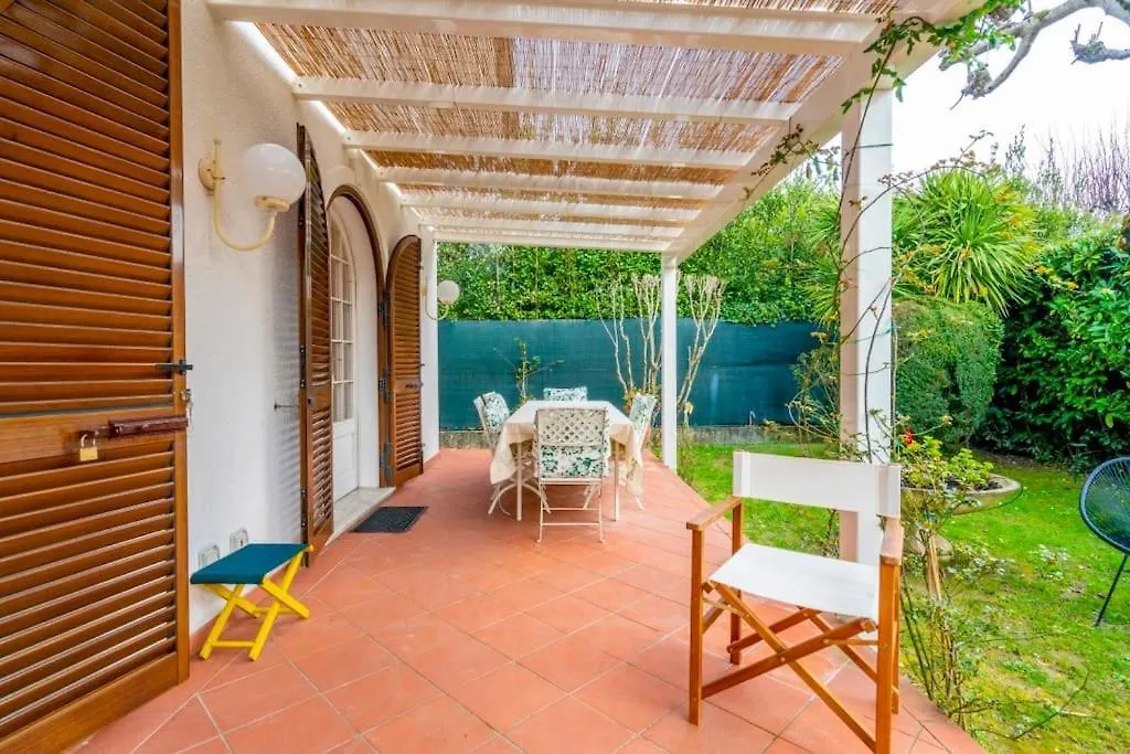 Villa Olivia Forte dei Marmi Italy